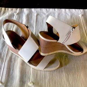 Women’s cream lucky brand heels